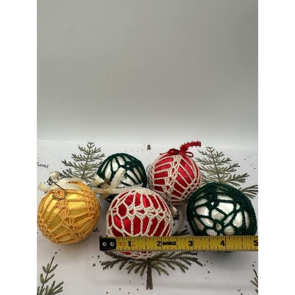 Vintage Satin Christmas Balls w/ Hand Crocheted Coverings Ornaments Set Of 5 - Picture 4 of 4
